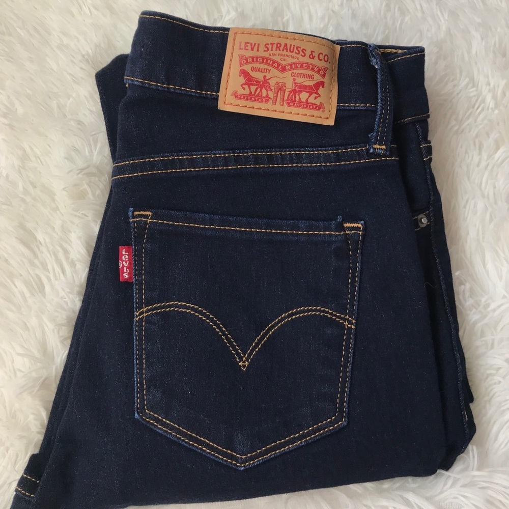 NEVER WORN Levi’s